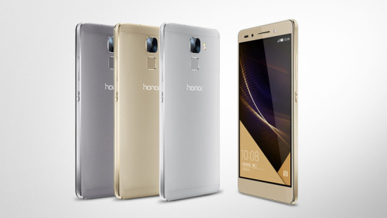 Huawei выпустила три модели смартфона Honor 7