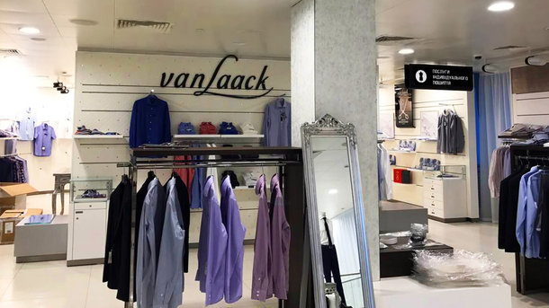31 березня 2017, 13:59 Переглядів:   У столичних чоловіків з'явилося нове місце для шопінгу: 31 березня в шопінг-спейс DN8 відкрився бутік німецького бренду   van Laack
