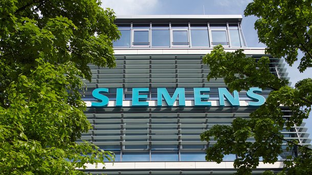 10 вересня 2018, 13:37 Переглядів:   З 1 жовтня 2018 року Siemens змінює стратегію: оптимізує бізнес-процеси, збільшує підприємницьку свободу своїх компаній, розвиває нові напрямки   Фото: siemens