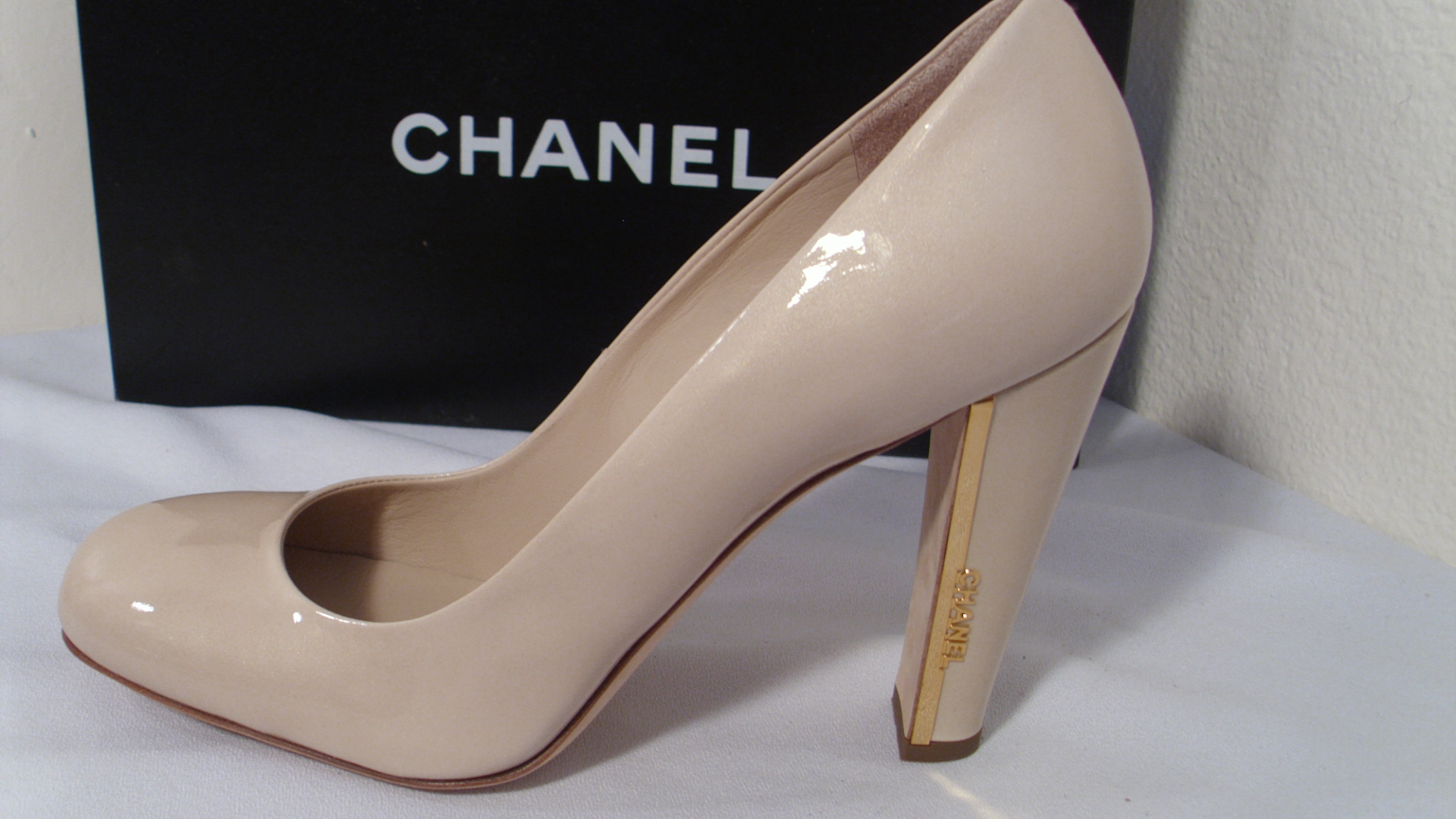 взуття Chanel